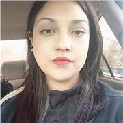 Profesora que dicta clases de lenguaje basica y media